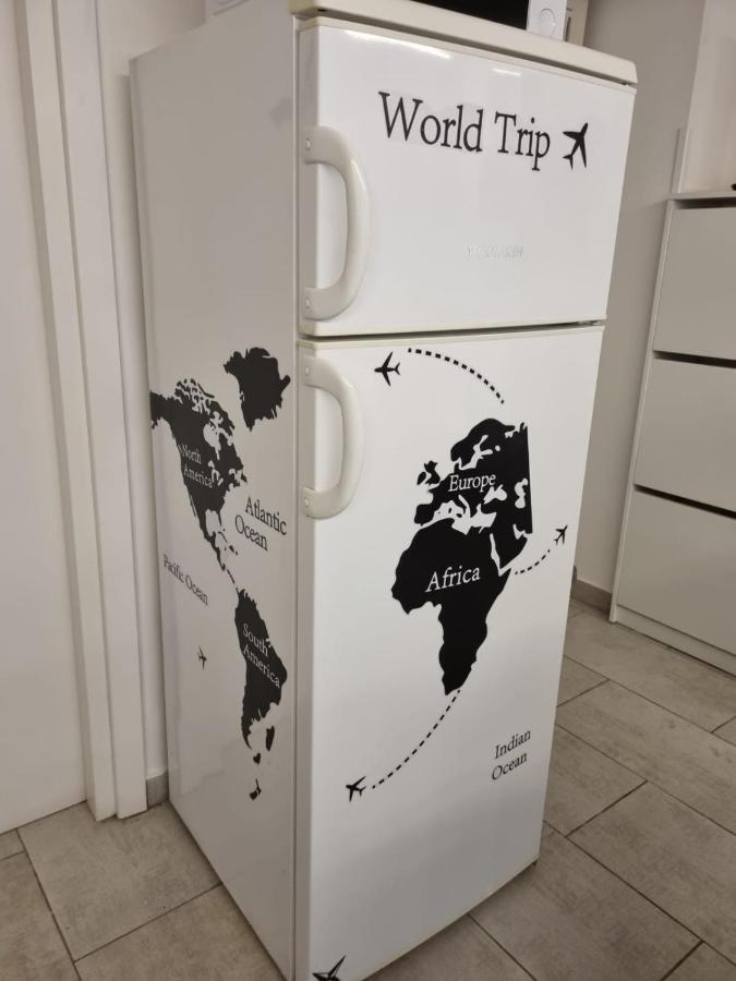 La Tana Del Viaggiatore, Parcheggio Gratuito Neapel Exterior foto